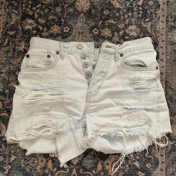 American Eagle Light Wash Shorts - Picture 1 of 6